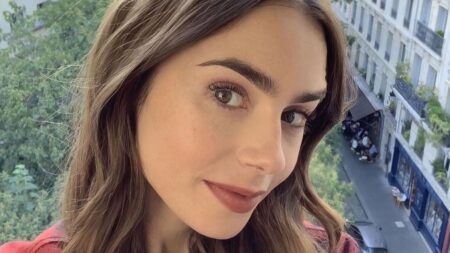 Fans Alarmed By Lily Collins’ Slim Frame In NYC: ‘I Hope She’s Okay’ Lily Collins selfie