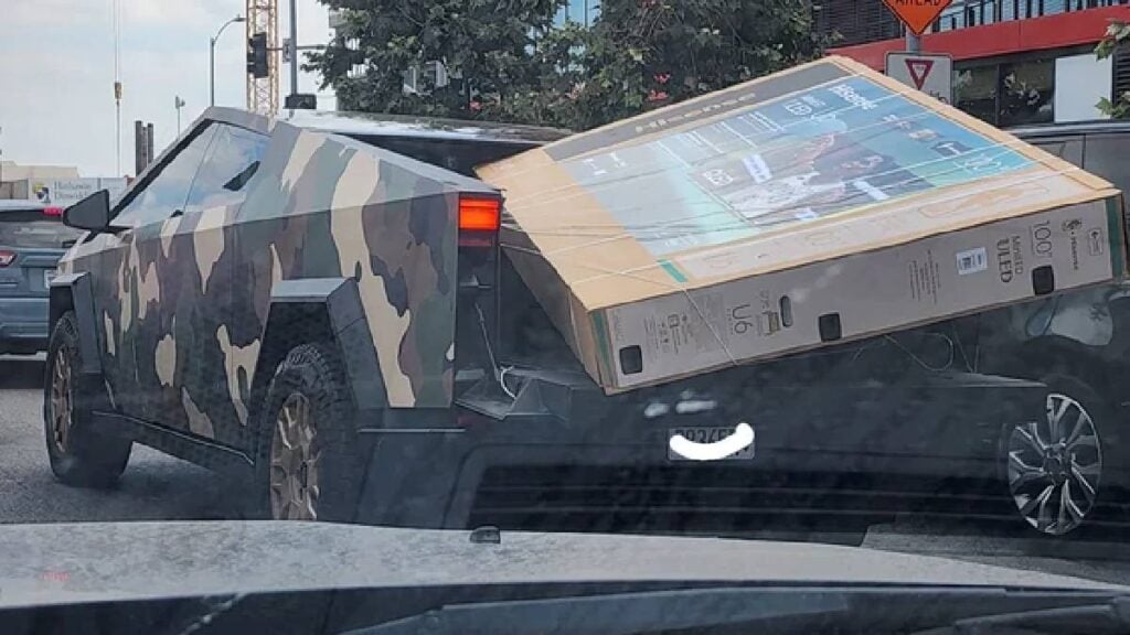 Los Angeles Cybertruck TV