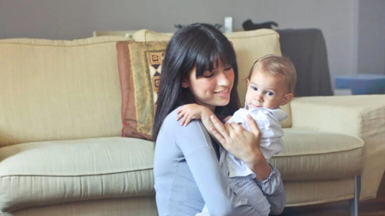 Childless Oklahoma Woman Gives Up On Babysitting Because The Mother Called So Much She Got Fed Up ‘She does not care’