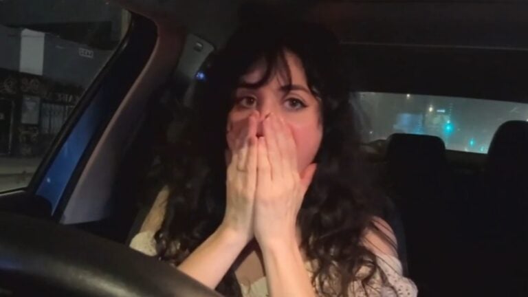 Streamer from Kick crashes car